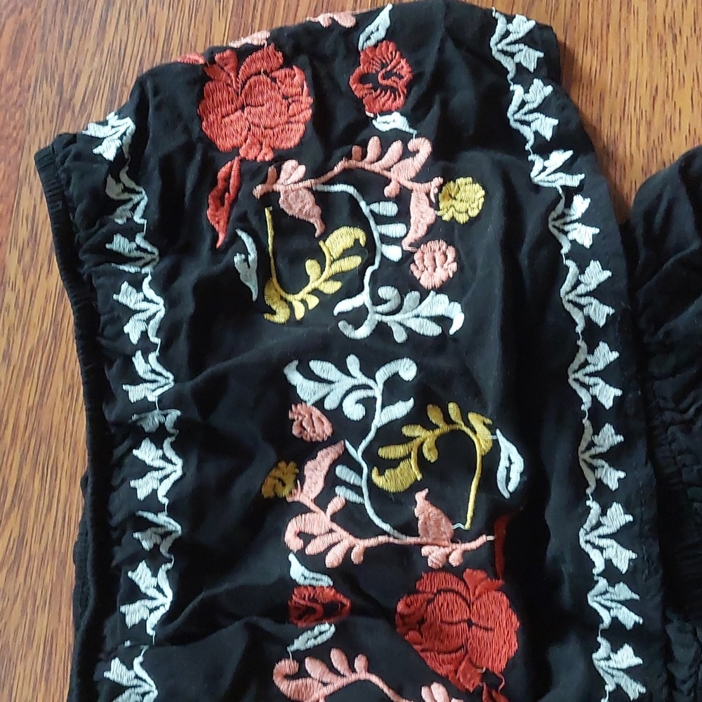 Ardene‎ romper - Picture 2 of 6